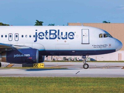 JetBlue reestructura su red con cancelación de rutas en Newark