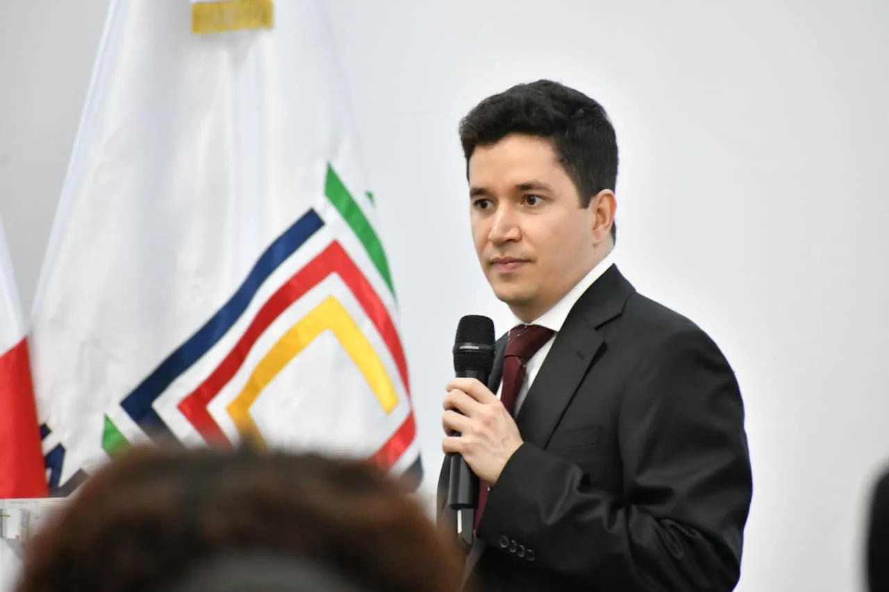Especialista en IA apoya el establecimiento de un Centro de Excelencia y solicita mayor participación del MESCYT