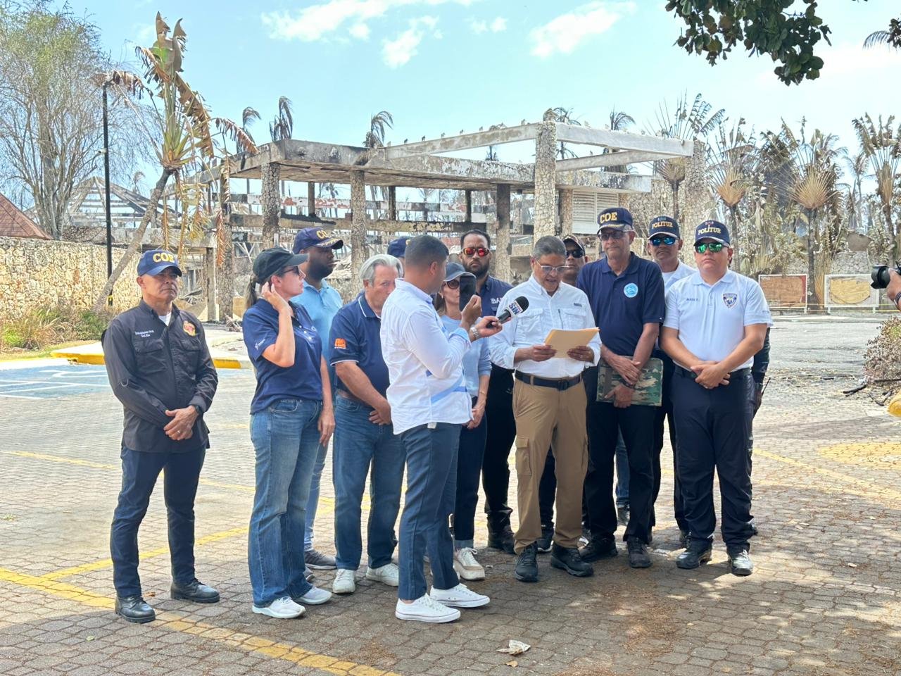 El COE finaliza fase operativa por incendio en hotel de Bayahibe y delega acciones a Turismo y Migración