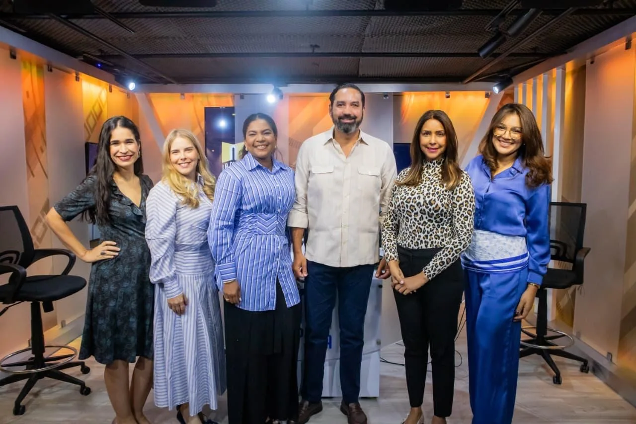 La Plaza Radio Show y Noticias Mega Visión trabajan para entender la suspensión de sus cuentas de Instagram