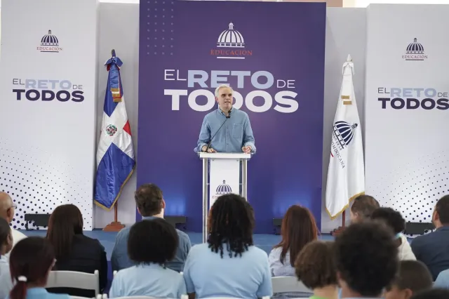 Luis Miguel De Camps presenta nueva escuela y techado en Las Terrenas que beneficiarán a más de mil alumnos