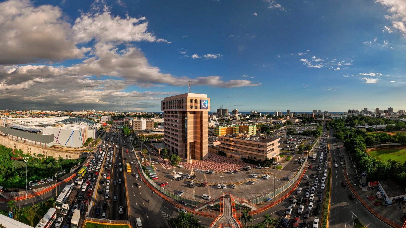 Banco Popular recibe distinciones por su liderazgo en inteligencia artificial