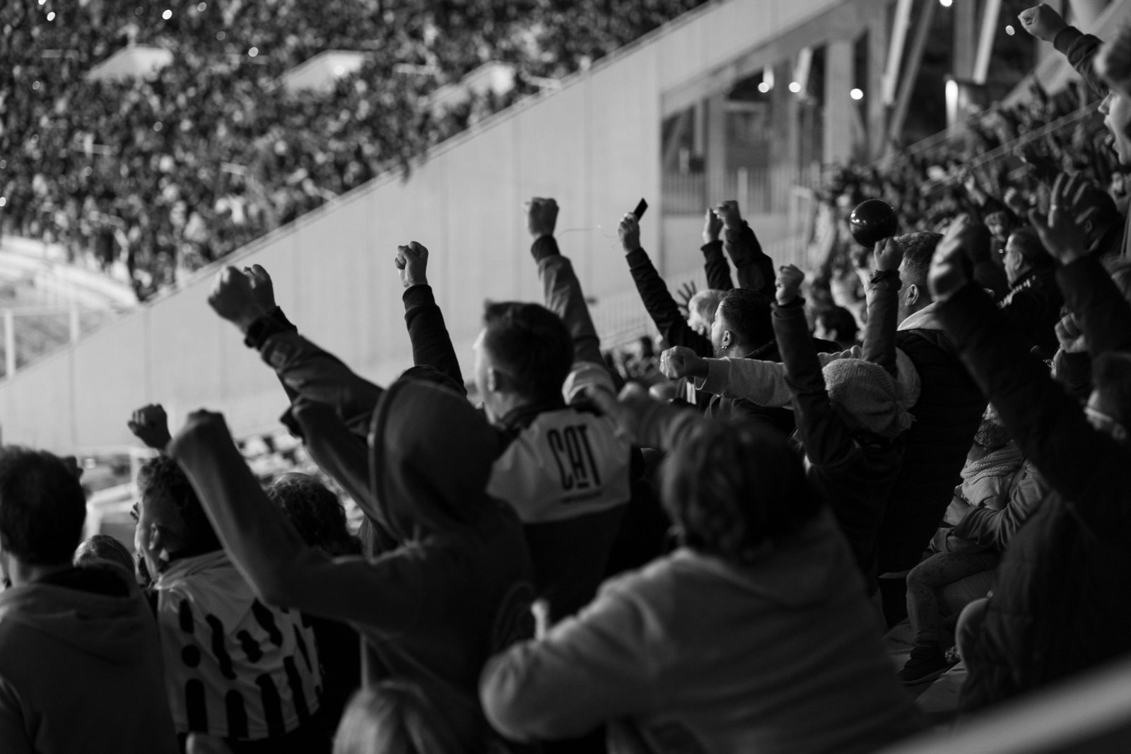 Kaspersky advierte sobre fraudes impulsados por IA en las finales del torneo de fútbol