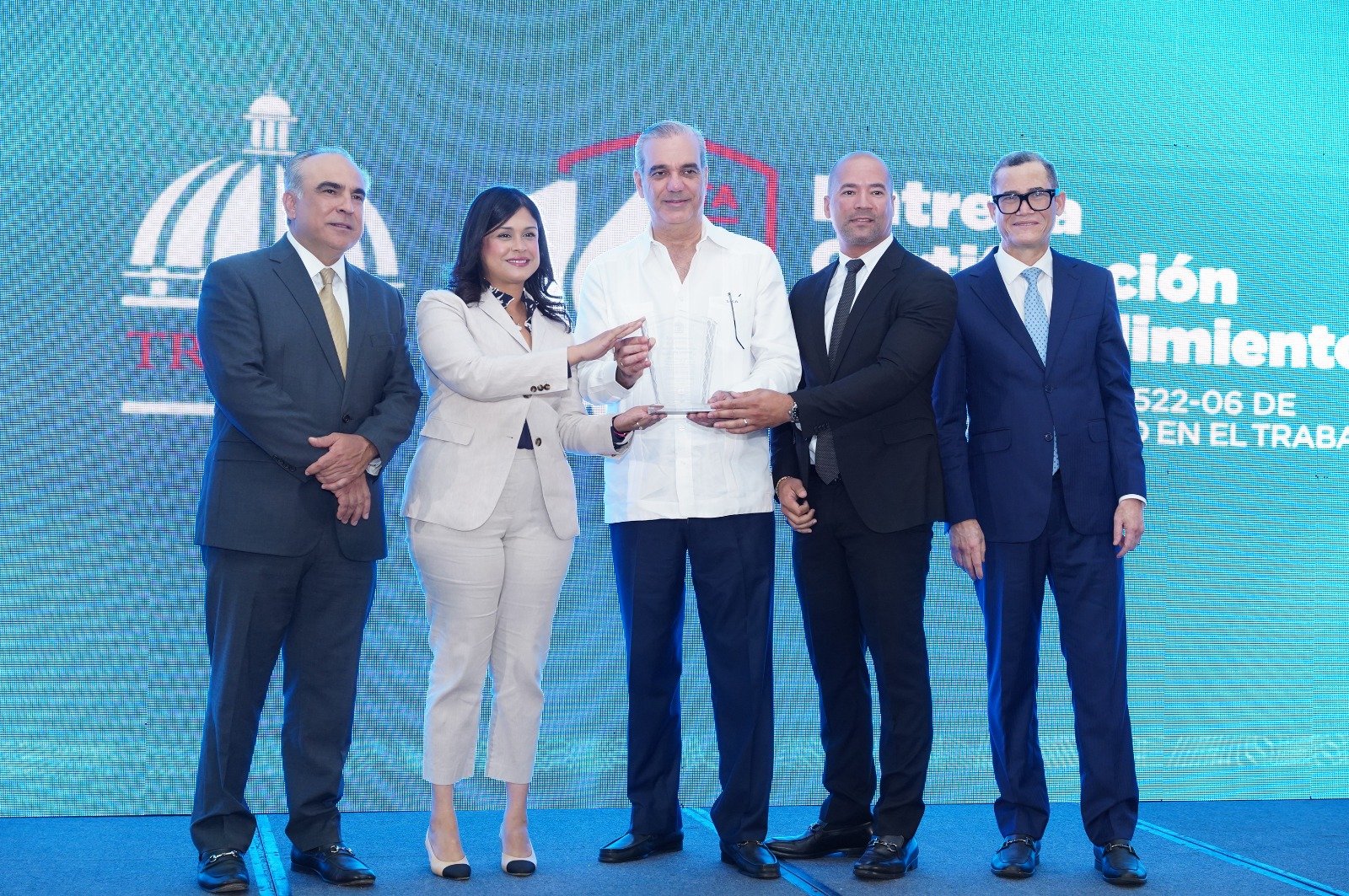 Barrick Pueblo Viejo es reconocida por su excelencia en salud y seguridad laboral