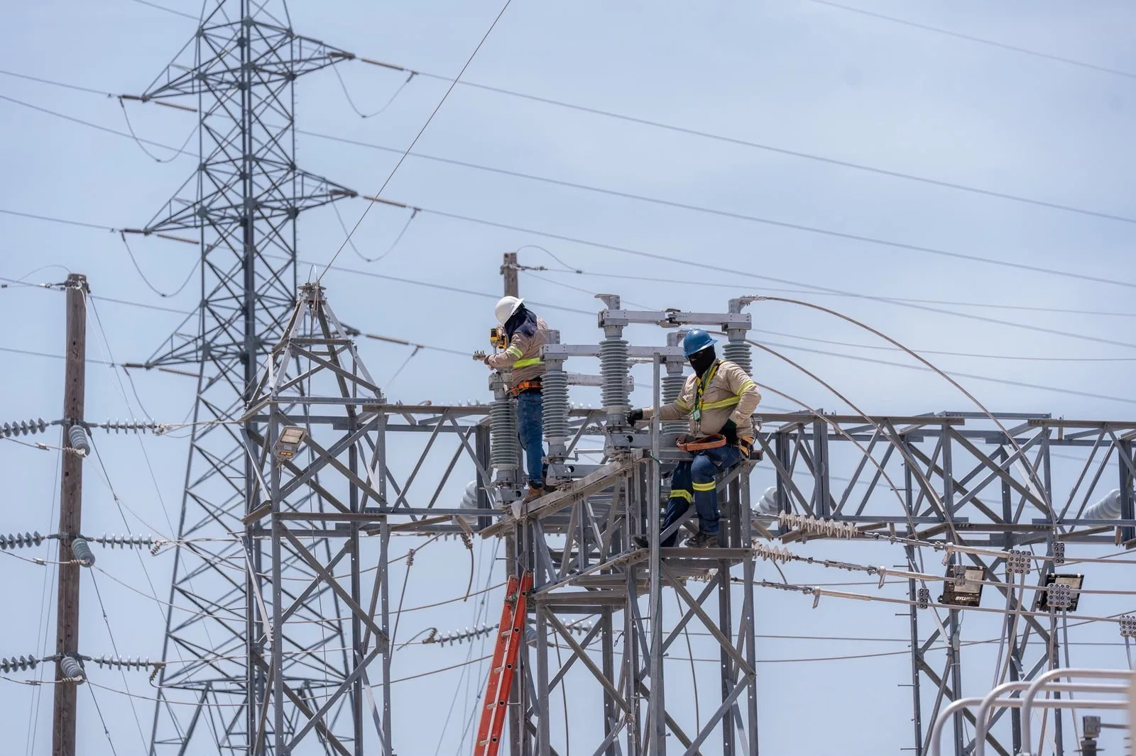 ETED llevará a cabo apertura de línea de transmisión en Pedernales para pruebas técnicas