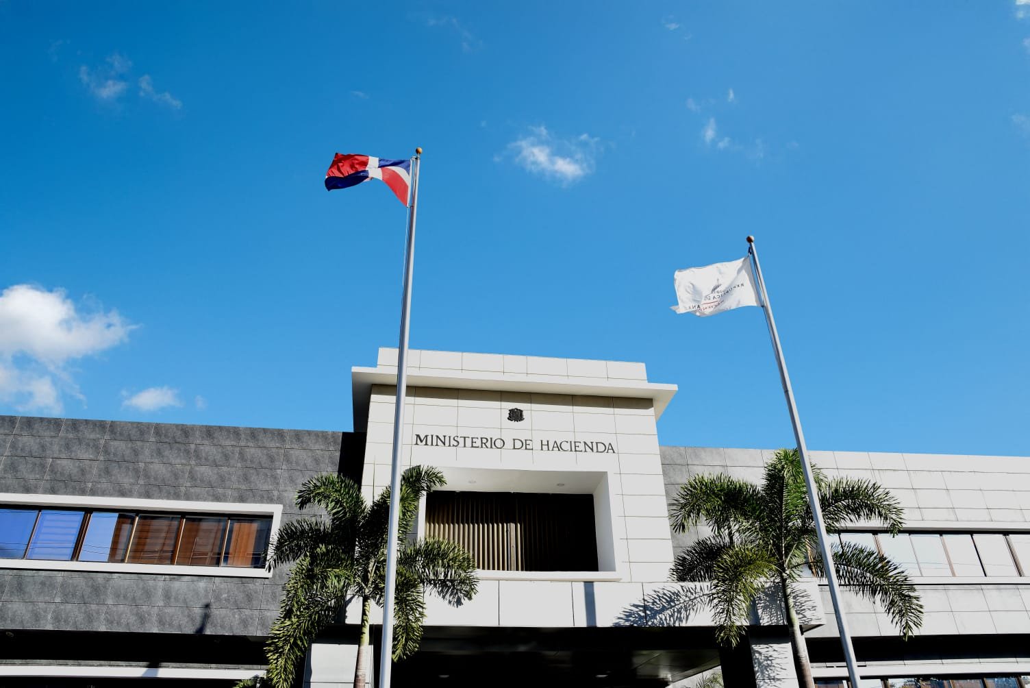 Incremento de la deuda pública dominicana en US$6,445 millones en cinco meses