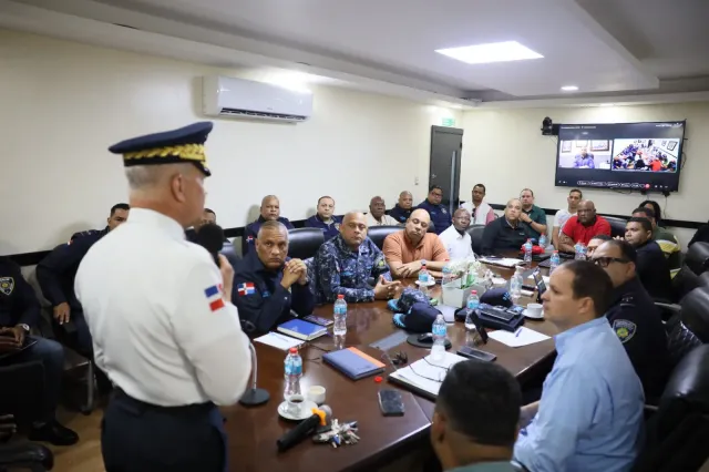 El mayor general Rodríguez García se reúne con líderes de la DICRIM para mejorar los procesos de investigación