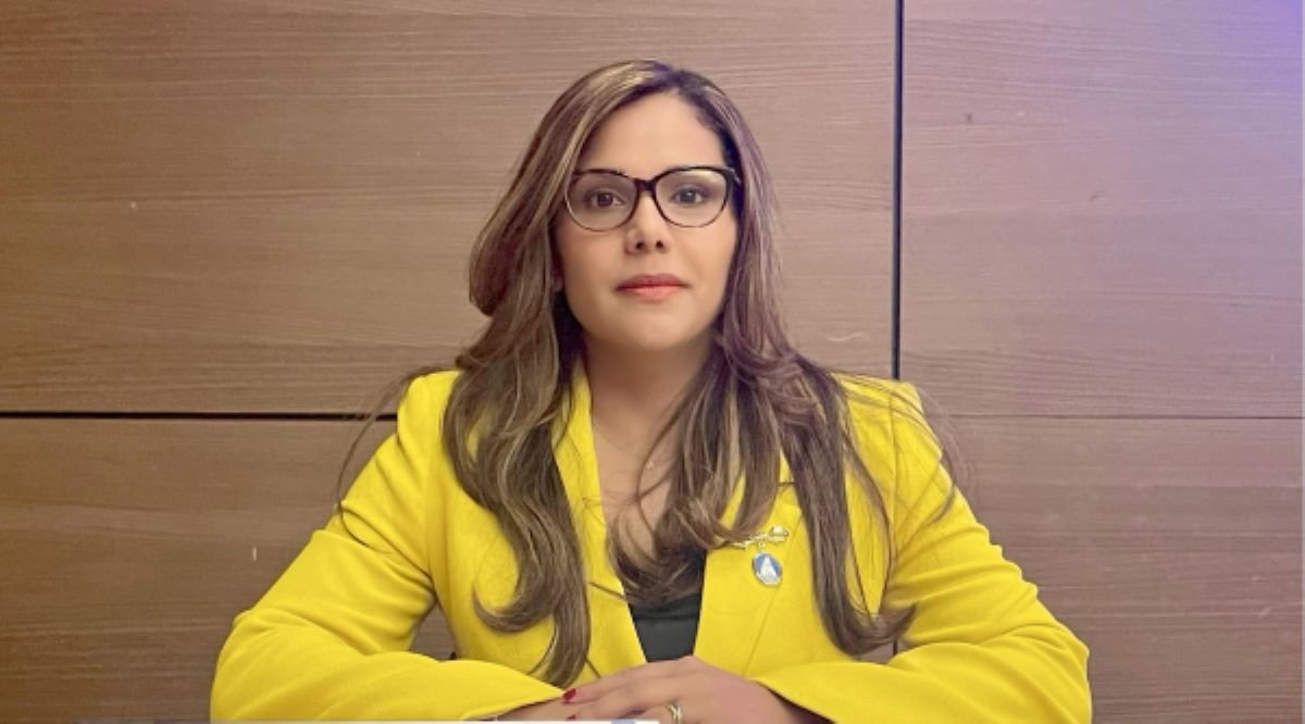 Luis Abinader confirma a Aileen Guzmán Coste en la dirección de la UAF por cuatro años más