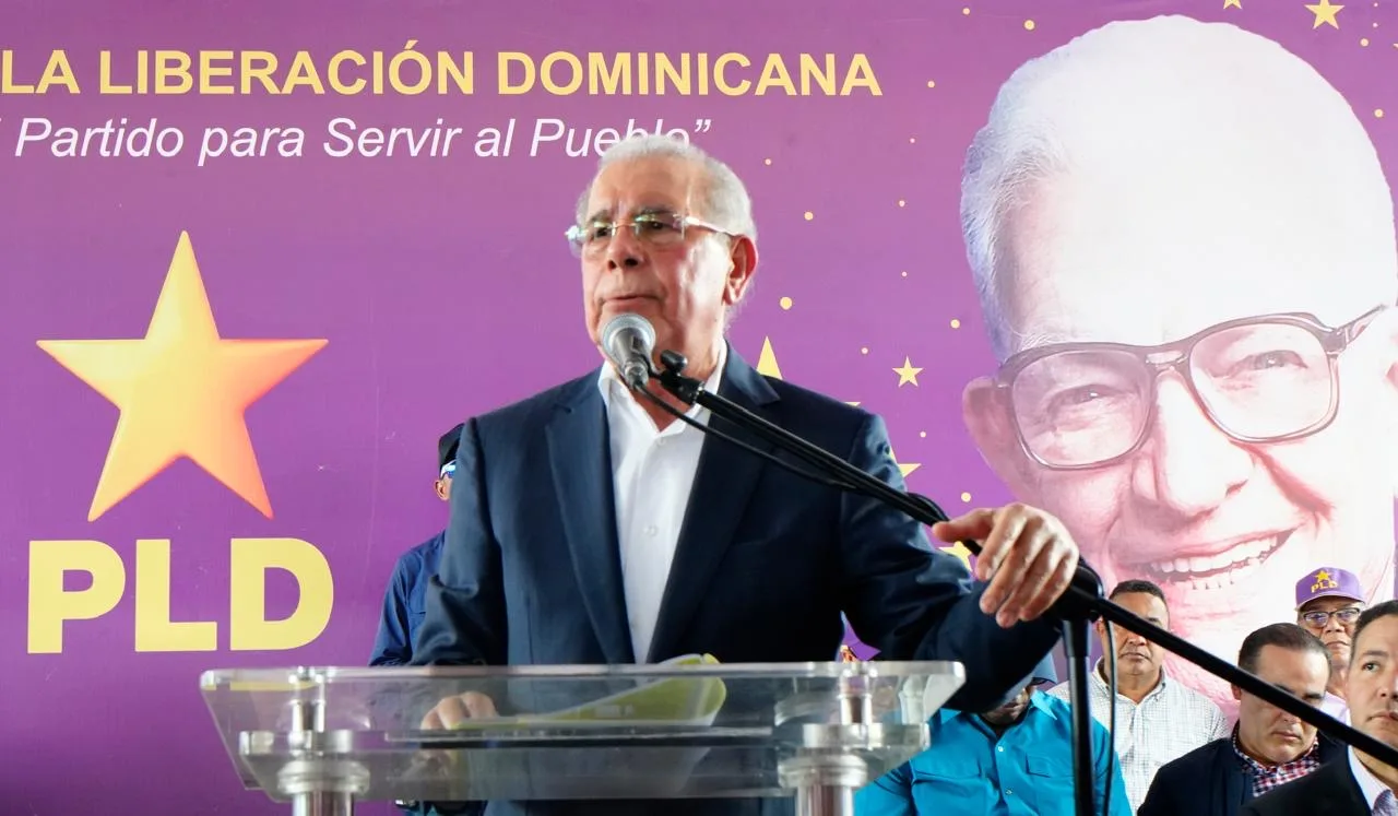 Danilo Medina: El Gobierno del PRM resulta costoso para el pueblo dominicano
