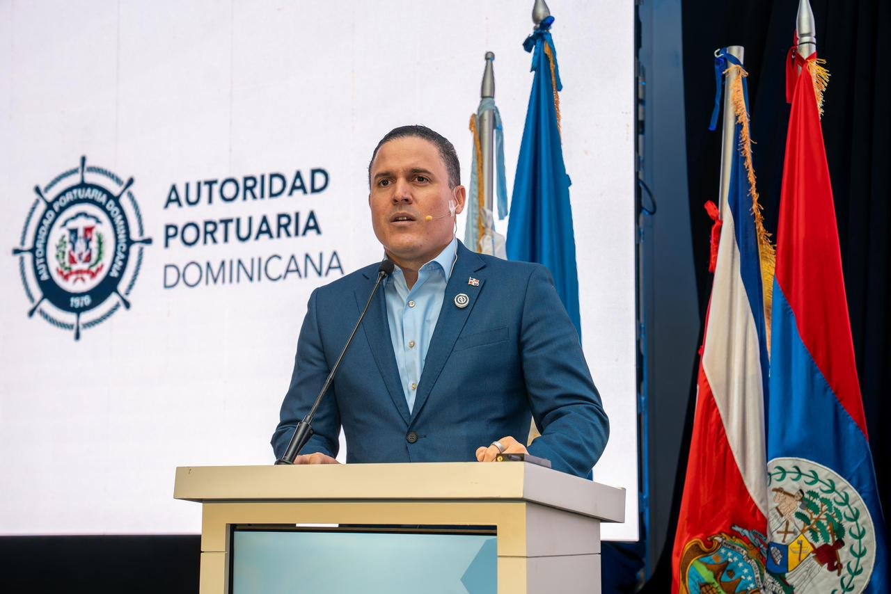 Jean Luis Rodríguez asume el cargo de ministro de Vivienda y Edificaciones