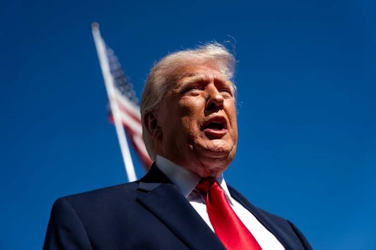 Trump afirma que EE.UU. tiene el control del estrecho de Ormuz a pesar del bloqueo iraní