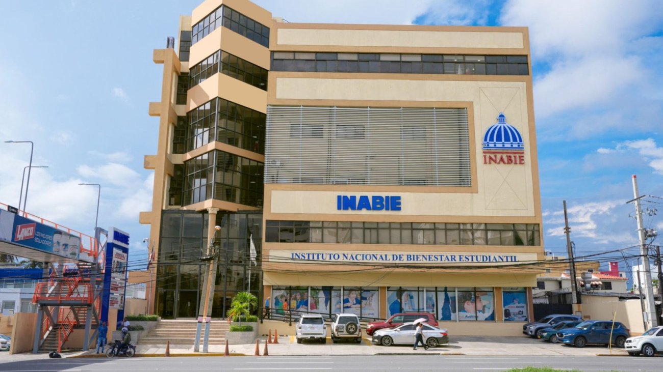 Adocalza apoya los procedimientos del Inabie para la compra de calzado escolar