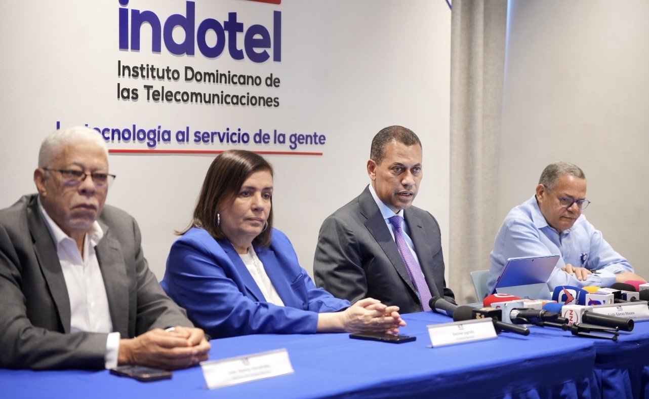 Indotel asigna frecuencias del espectro radioeléctrico a Viettel y Claro Dominicana
