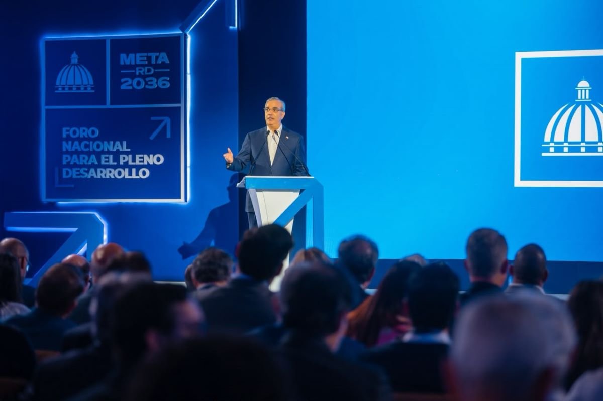 El presidente Abinader enfatiza la necesidad de reformas y consensos para impulsar el desarrollo hacia 2036