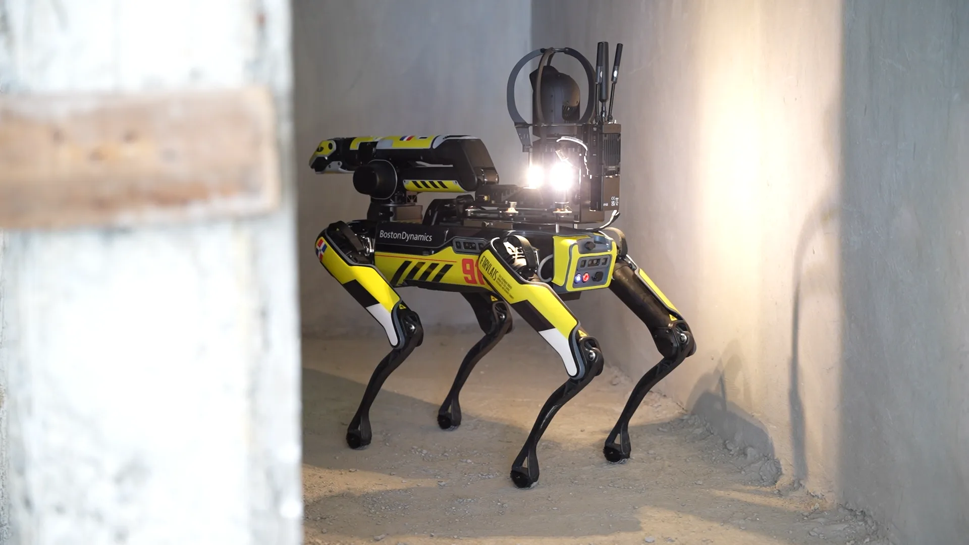 El Sistema 9-1-1 presenta nuevas tecnologías en LA Agenda Semanal con robots, drones e inteligencia artificial