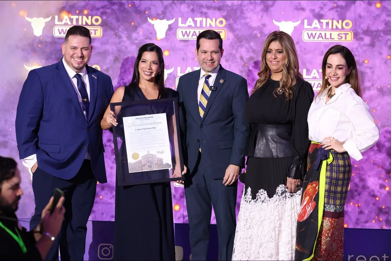 Latino Wall Street conmemora la 7.ª edición del Hispanic Heritage Investor Summit y recibe una proclamación en Doral
