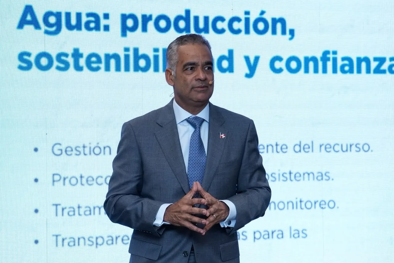 Ministro Santos discutirá en Washington sobre el potencial de minerales raros
