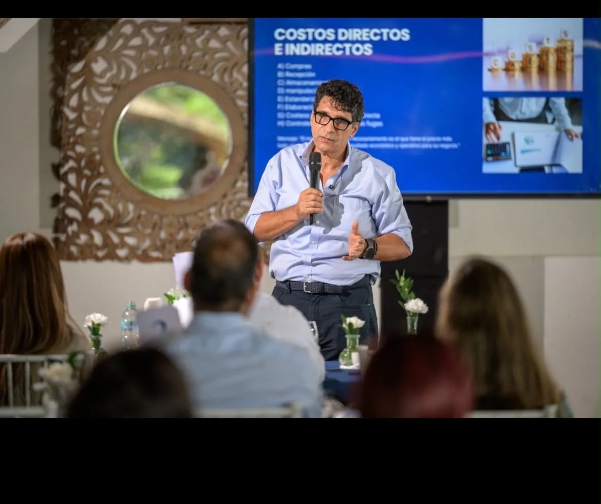 Consorcio Gastronómico promueve la educación junto a Netuno RD y sus socios