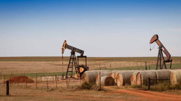 El petróleo en Texas disminuye un 1.8% tras la iniciativa de diálogo entre EE.UU. e Irán