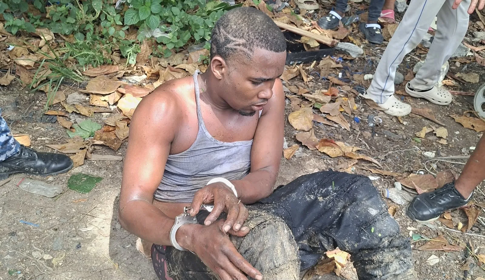 Frustran intento de robo en Villa Mella; dos delincuentes resultan heridos en confrontación con la policía