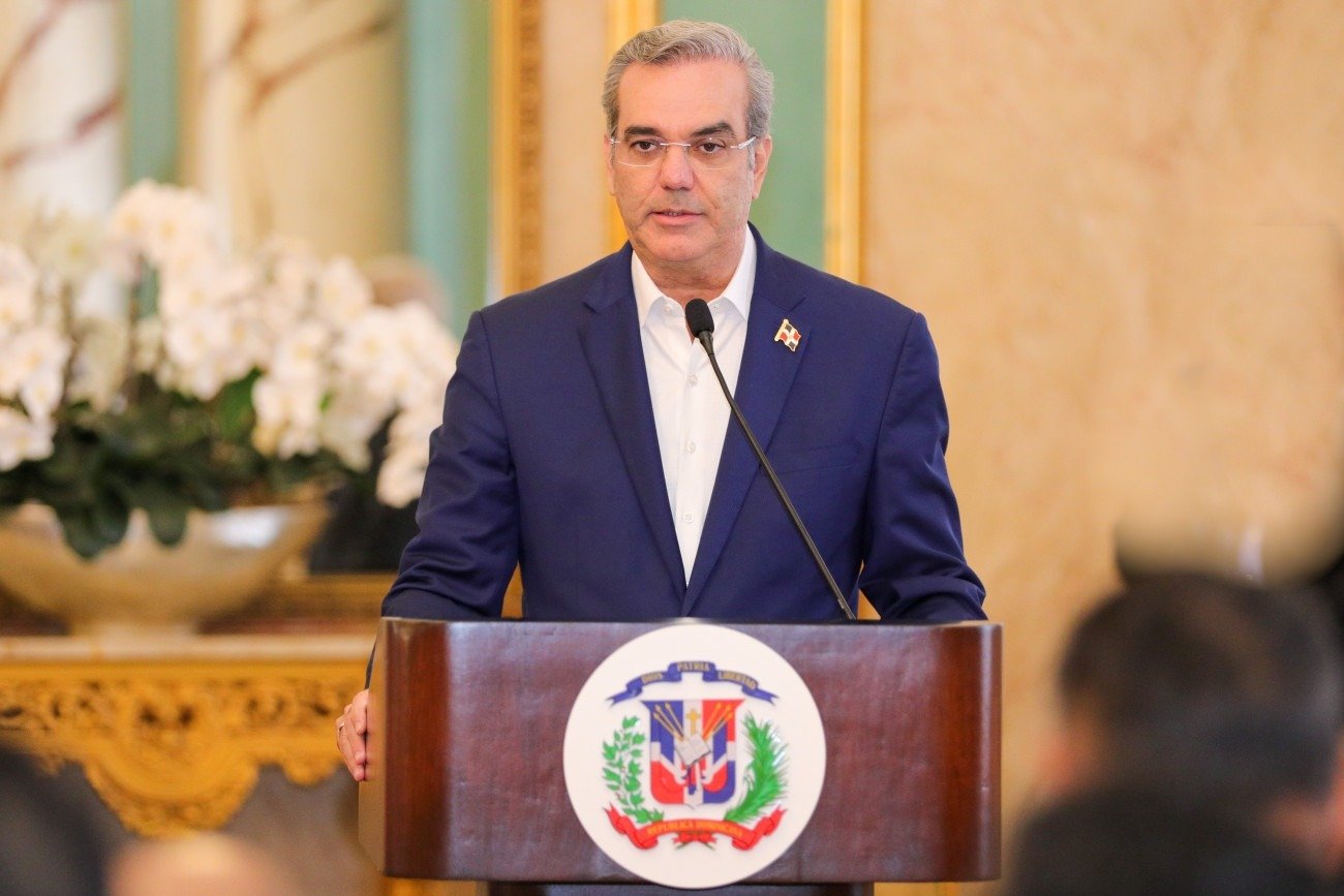 Abinader estaría dispuesto a recibir a Bukele en la frontera dominicana si este lo solicita