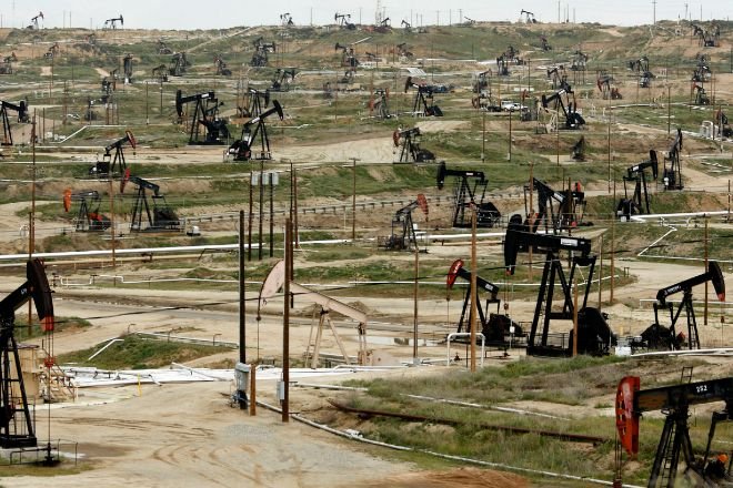 El petróleo de Texas cae un 0.68%, atento a las negociaciones entre EE.UU. e Irán y la situación en Ormuz